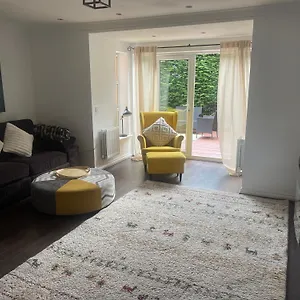  Holiday home Location, Location United Kingdom